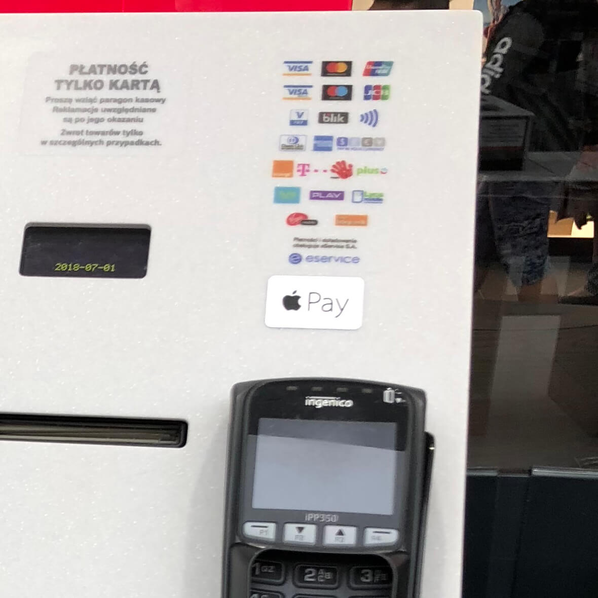 Apple-Pay-Sticker2